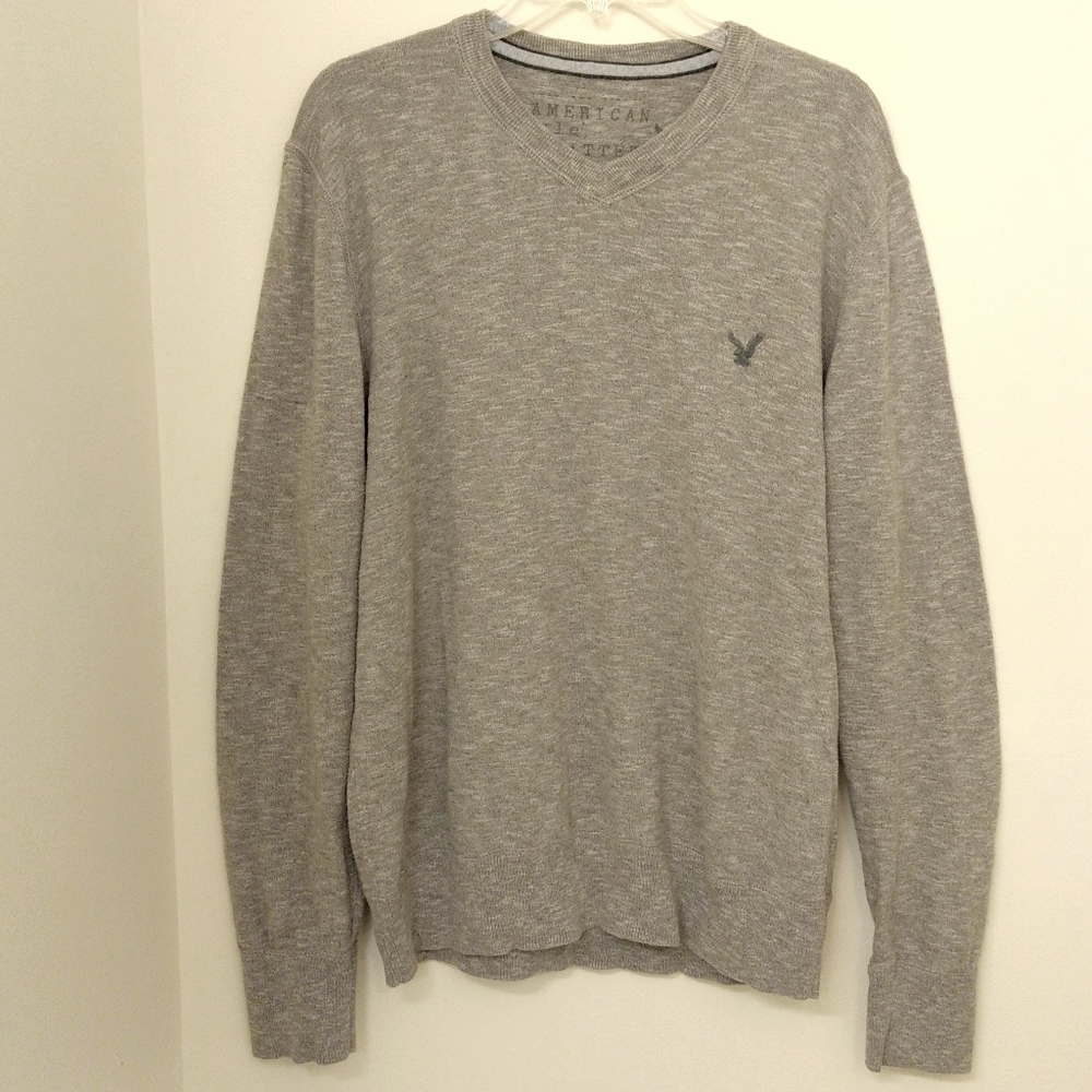 Mens heather grey long sleeve pullover
